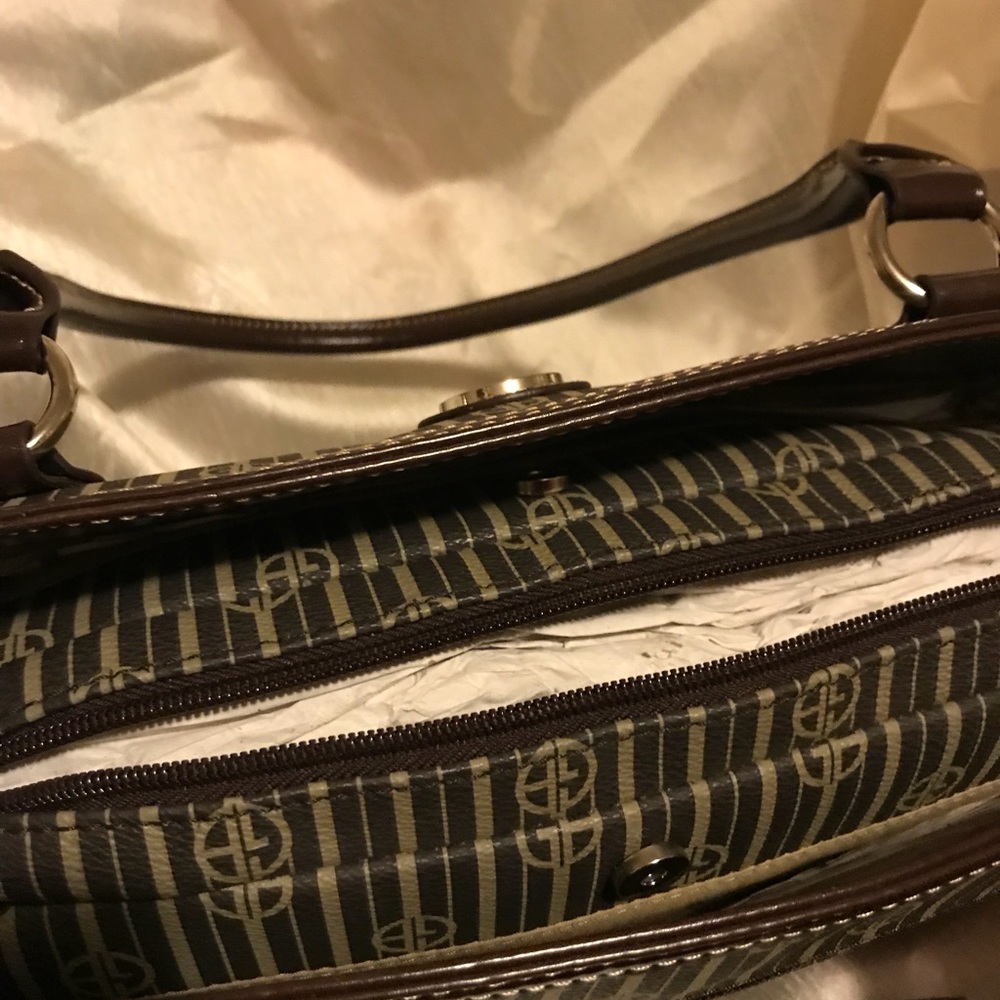 Bags - Picture 3 of 3